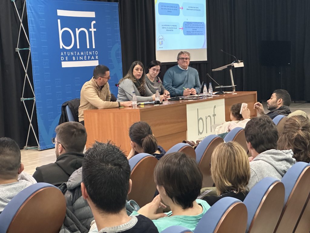 Reunión de padres con el ayuntamiento