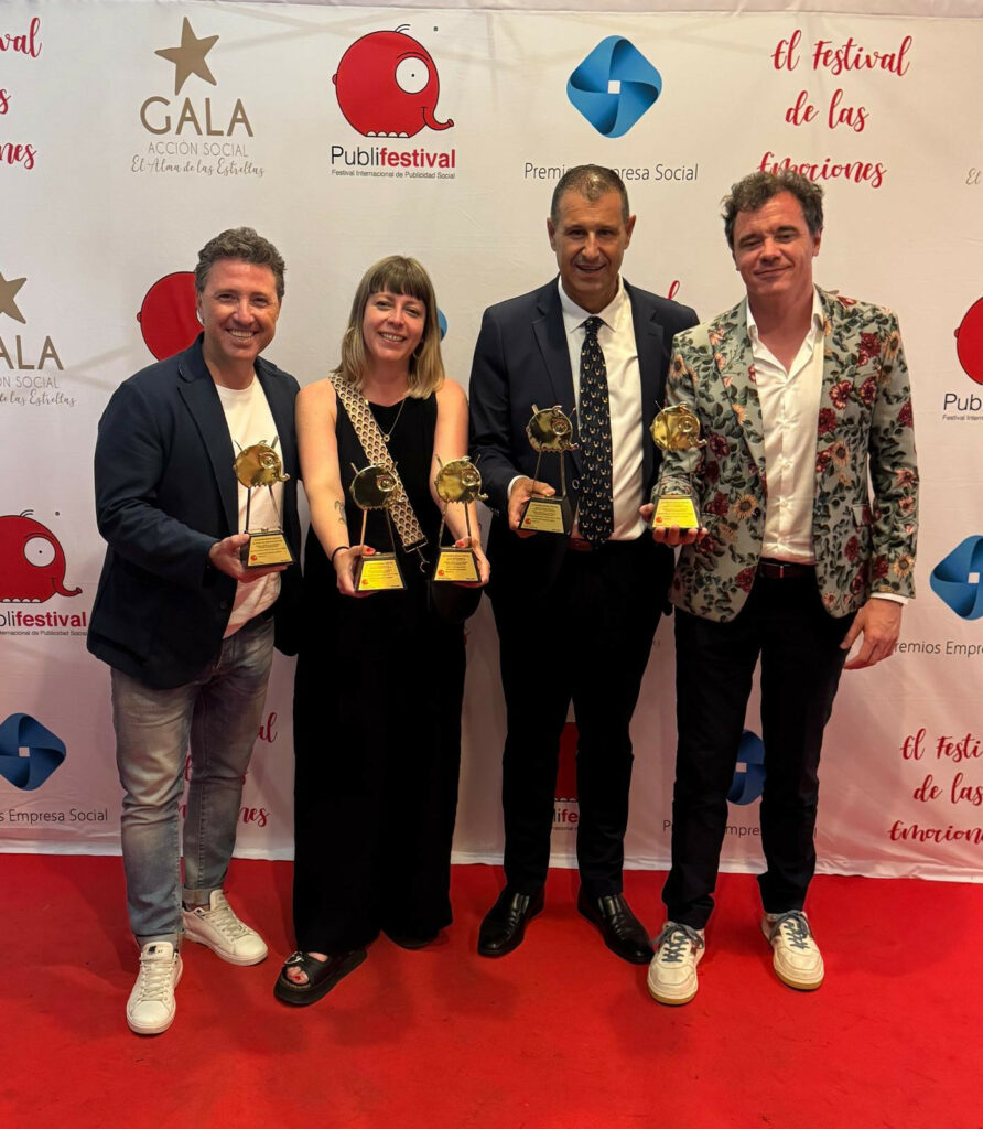 Fernando Blasco ,Sara Palacino Sergio Serra, y Rafa Maza